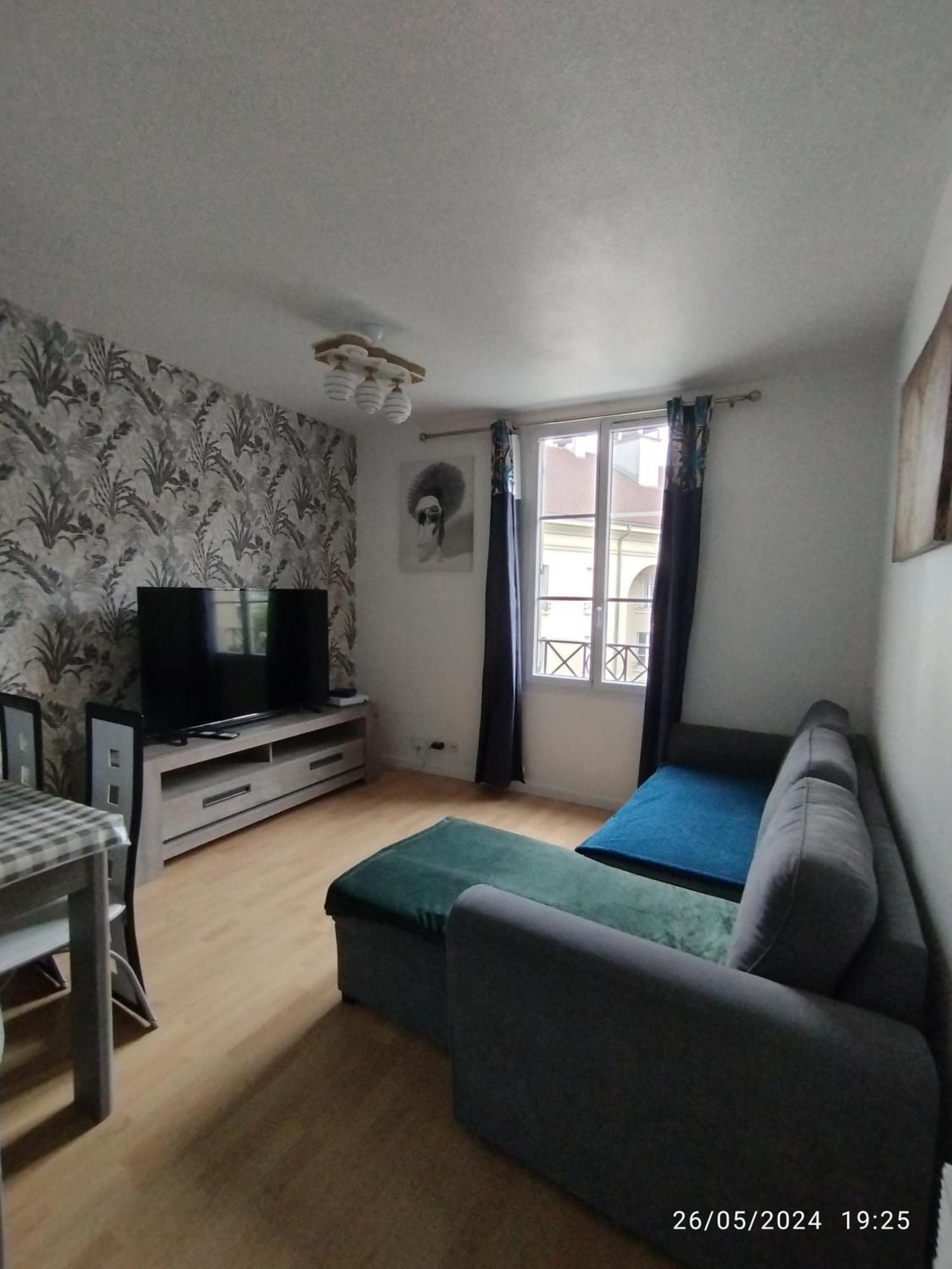 Appartement Situe Place Toscane A 5 Min De Disney Serris Luaran gambar